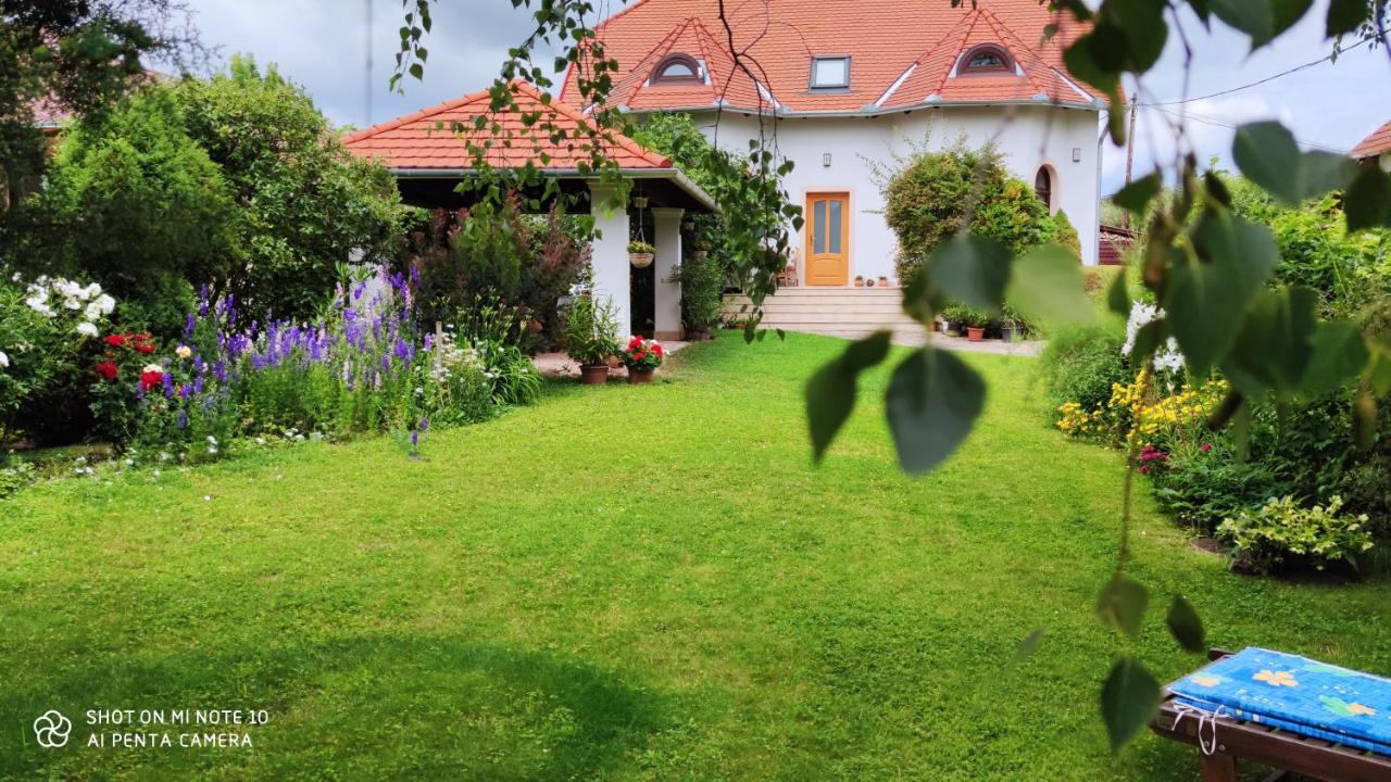 Frutta Villa Cserszegtomaj Extérieur photo